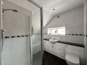 Photo 32- click for photo gallery